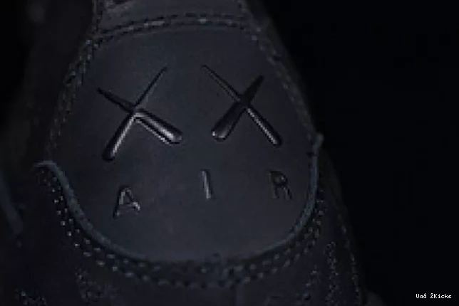 retro 4 Vibrant kaws 2906 930155- black Air Nike Jordan 540 0619
